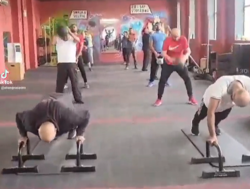 Albatross Cars Taxi Drivers Embrace Fitness!
