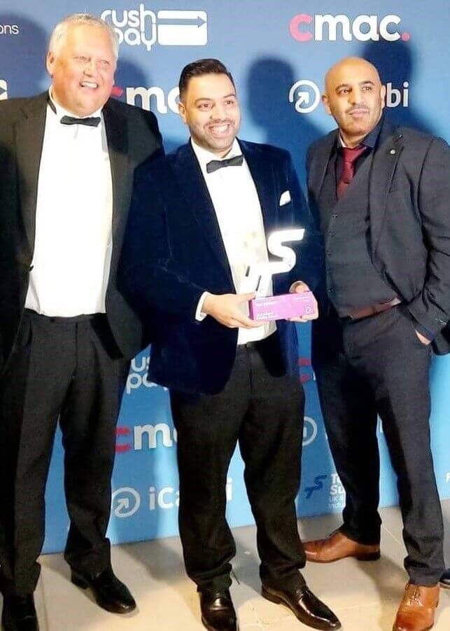 Albatross Cars Wins Driver Welfare Award at the Taxi Summit Annual Awards!